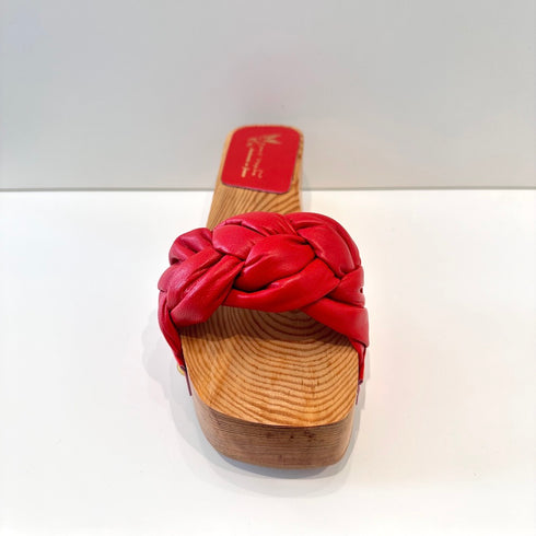 Eros & Psyche - Siggy Clogs Red