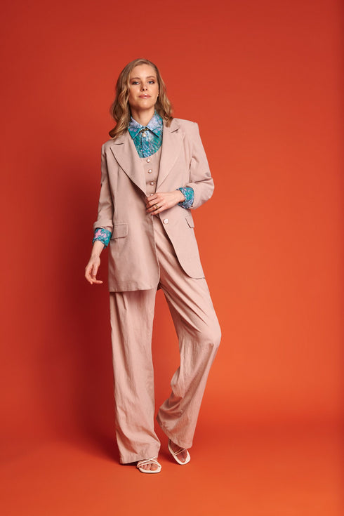 Iraida Ethereal - Avery Blazer