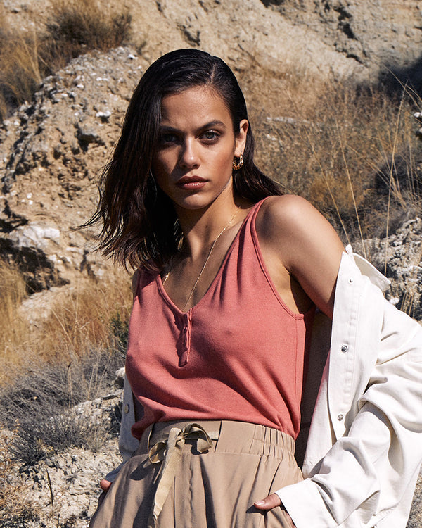 GRACE & MILA Γυναικείο Φανελάκι Ντεκολτέ Μαρσάλα